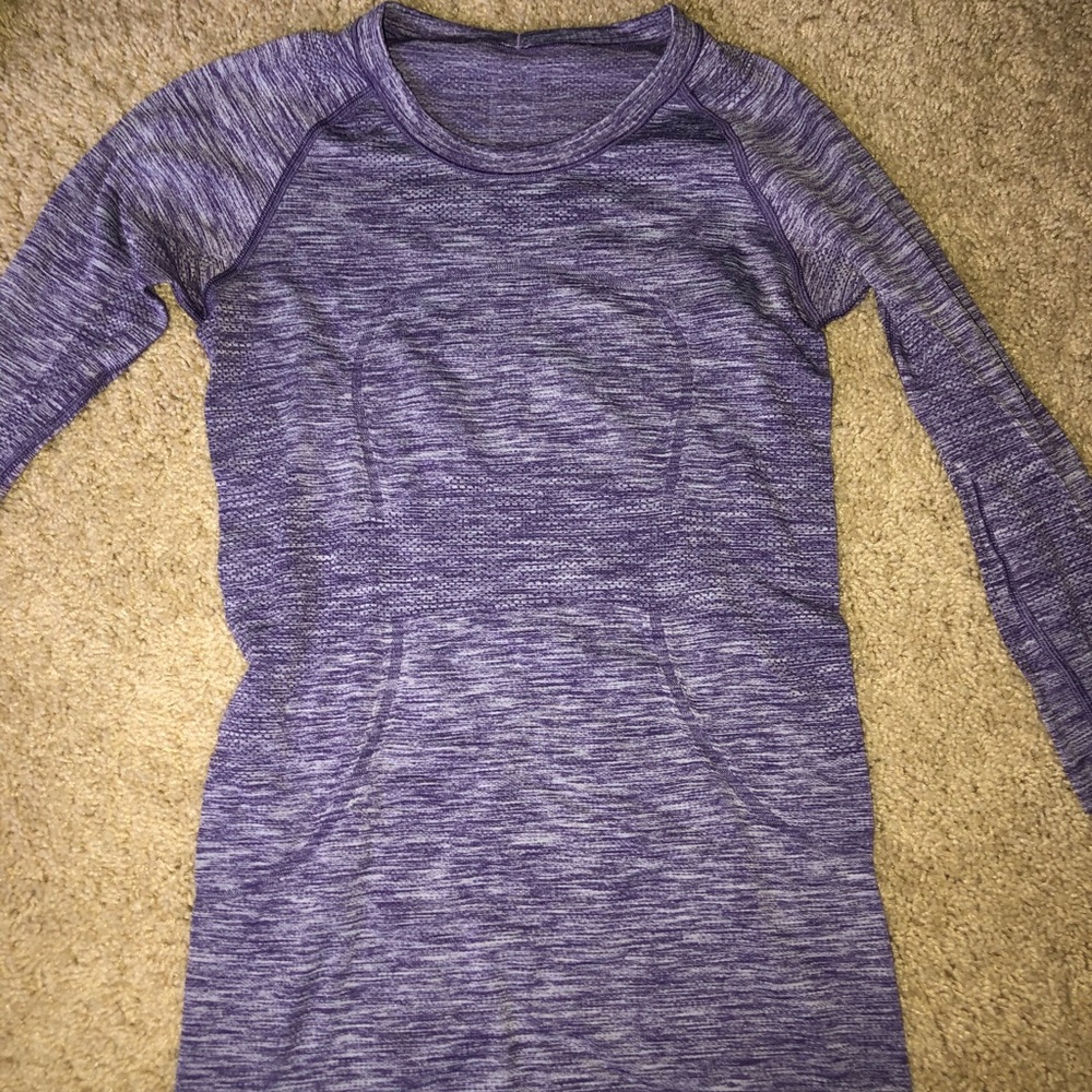 purple lulu-lemon long sleeve shirt